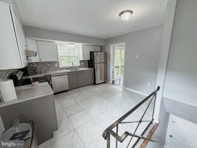 Building Photo - 9222 Limestone Pl
