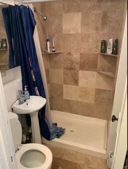 Building Photo - 220 Hanover St