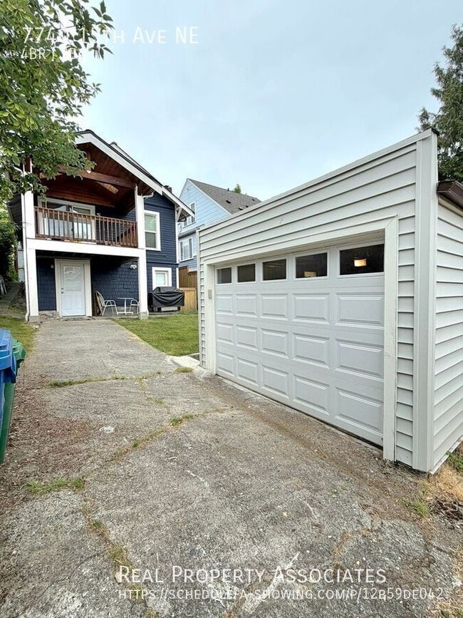 Building Photo - 7740 15th Ave NE