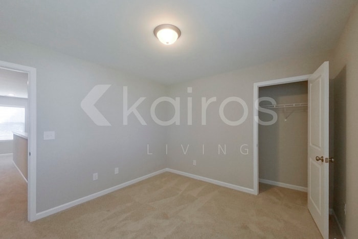 Building Photo - 7161 Foggy River Dr