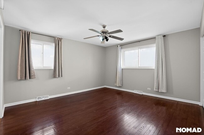 Building Photo - 7151 Hamlin Ave