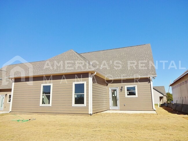Building Photo - Spacious Home for Rent in Calera! View with 48 Hours Notice!