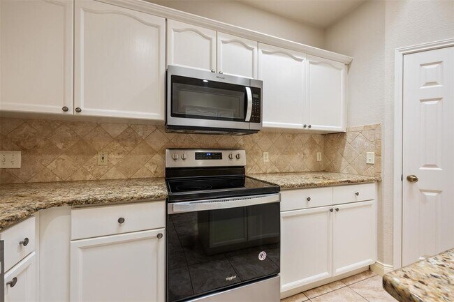 Building Photo - 11619 Sonoma Dr