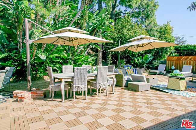 Building Photo - 5604 Shenandoah Ave