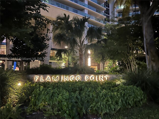 Building Photo - 1500 Bay Dr E