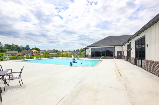 Building Photo - 2547 Rafiki Dr