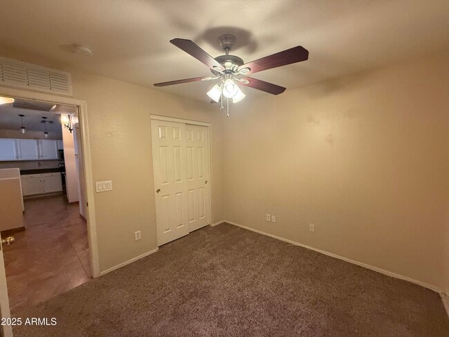 Building Photo - 11761 W Dos Rios Dr