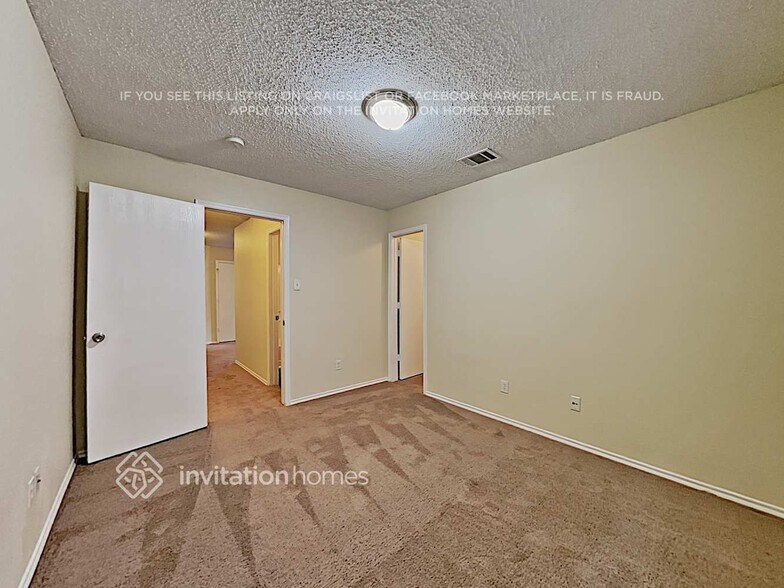 Building Photo - 316 Blairwood Dr