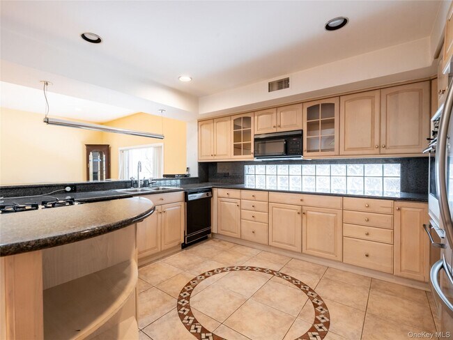 Building Photo - 127 Wooleys Ln