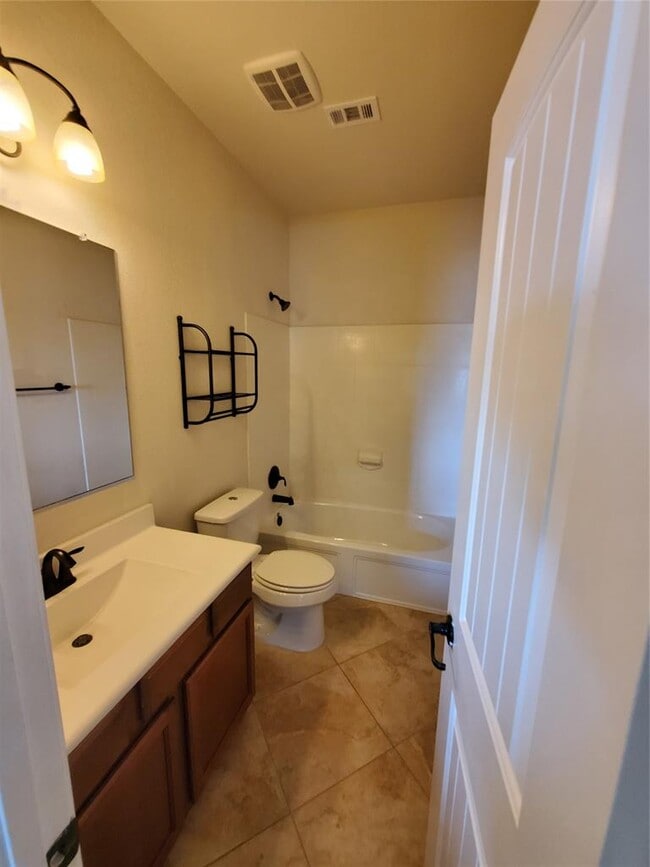 Building Photo - 1712 Tranquility Ln