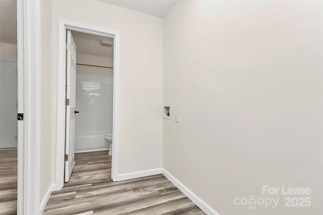 Building Photo - 2825 Morson St