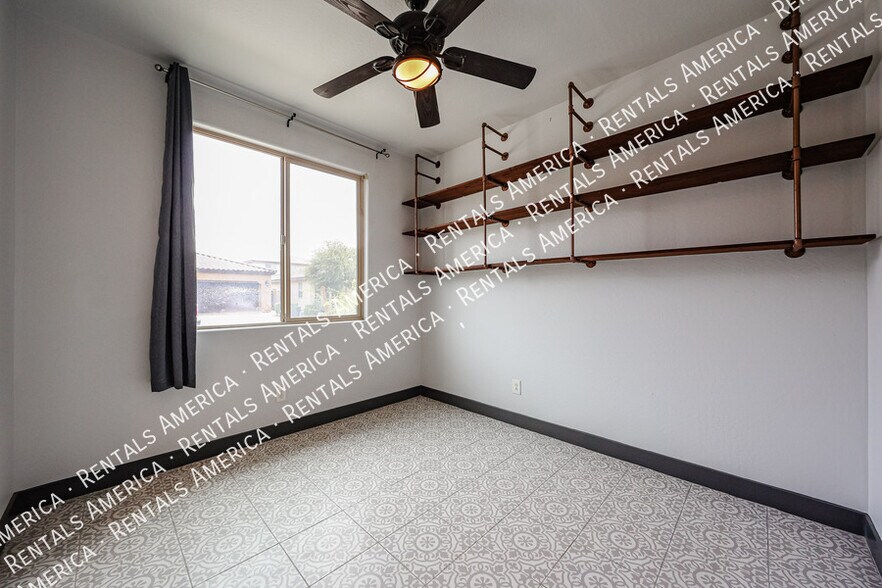 Building Photo - 9862 E Ignition Dr