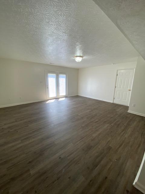 Building Photo - 201-203-203 Tanbark Dr