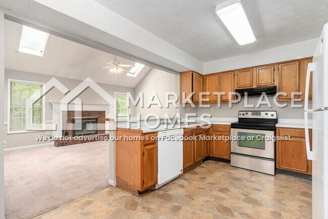 Building Photo - 103 Biencourt Dr