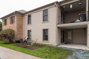 Building Photo - 1711 Sussex Walk