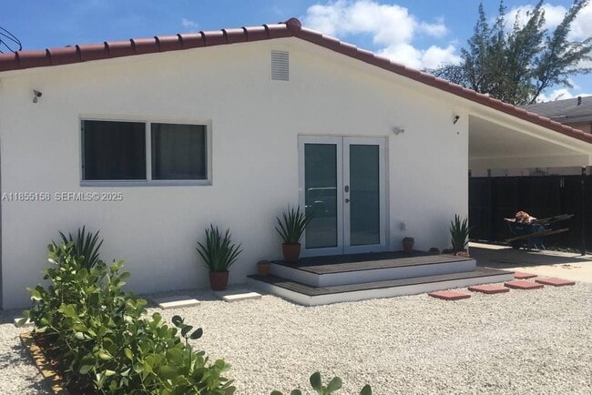 Building Photo - 350 NW 50th St