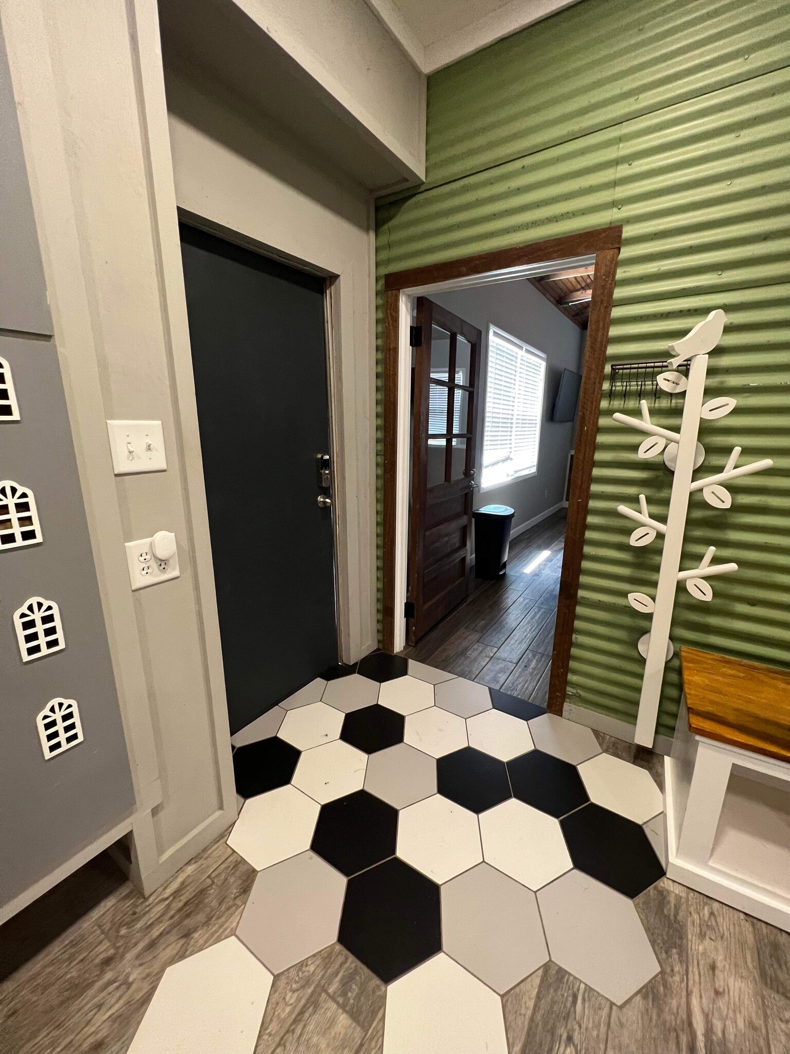 Entryway - 729 Highway 314