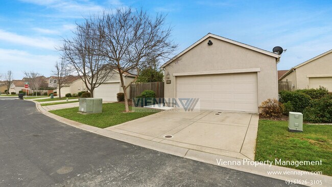 Building Photo - 3033 Ardley Dr