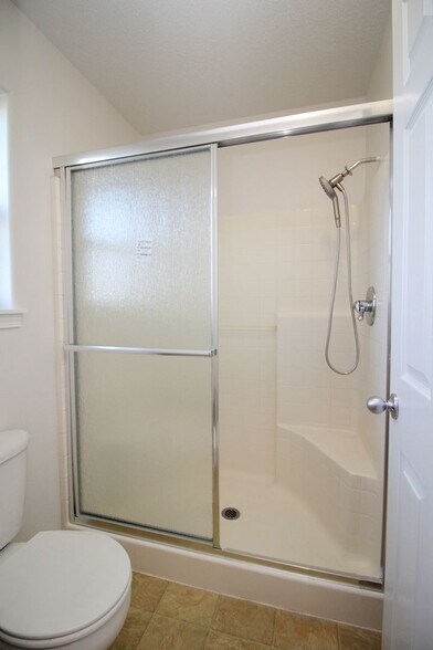 Building Photo - 1630 SE 4th St