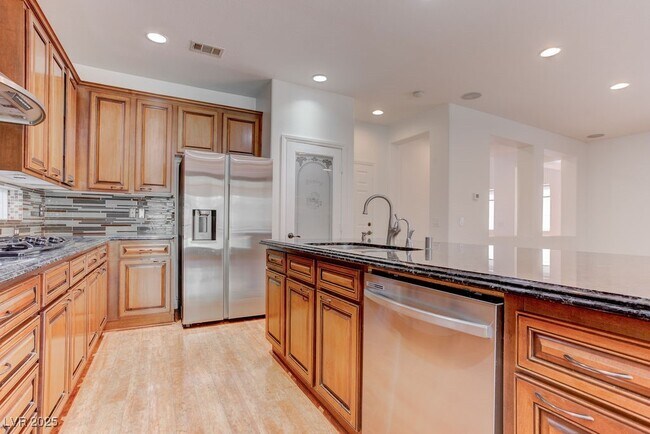 Building Photo - 10381 Walking View Ct