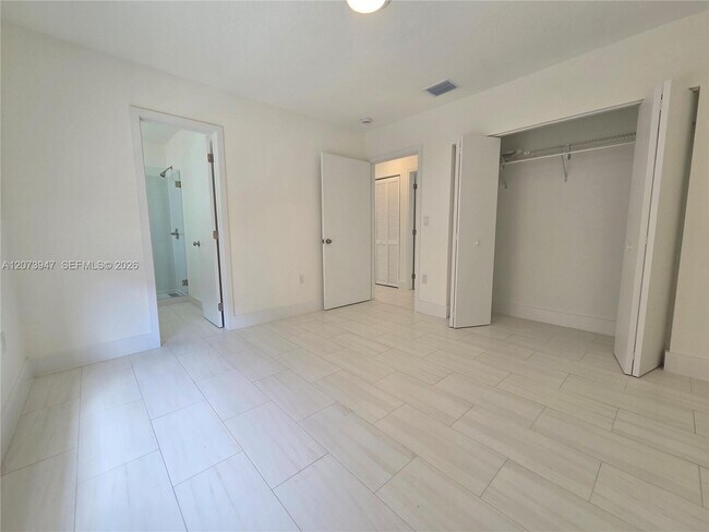 Building Photo - 242 NW 51st Ave