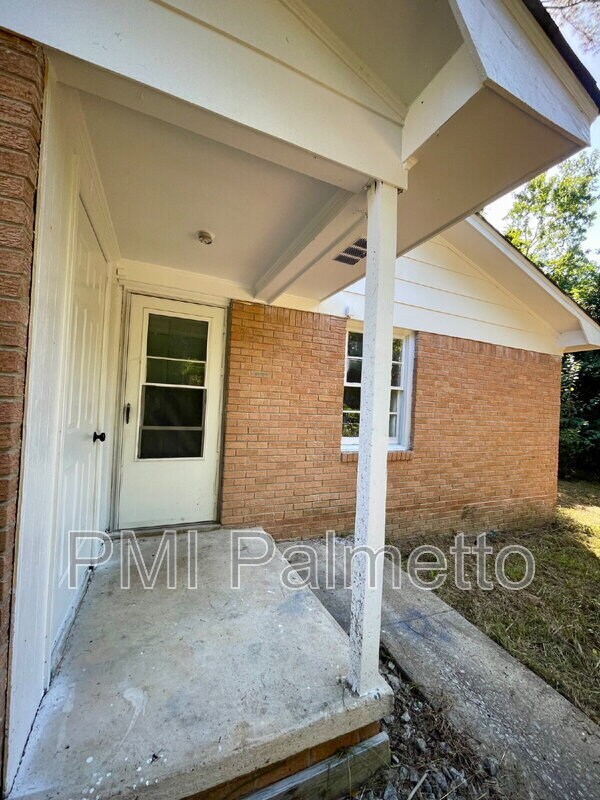 Building Photo - 3732 Hickory St