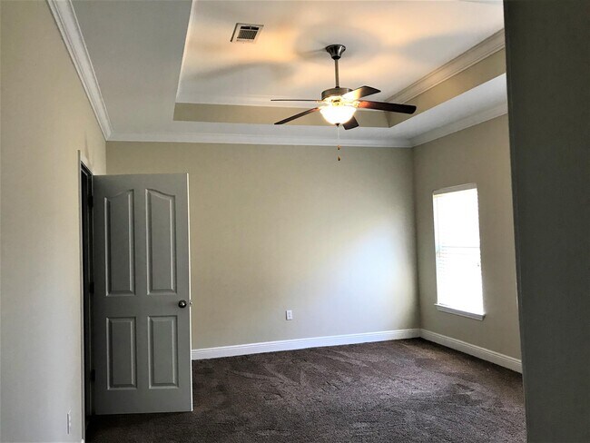 Building Photo - 749 Lime Ln