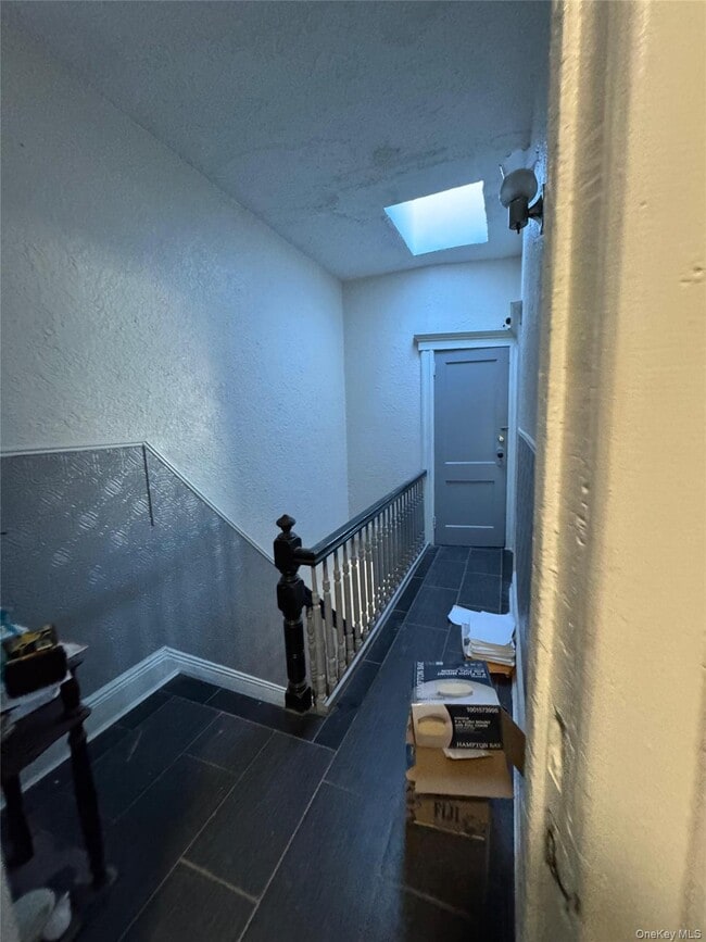 Building Photo - 32-26-32106 106th St