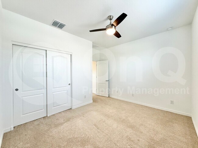 Building Photo - 40785 W Agave Rd