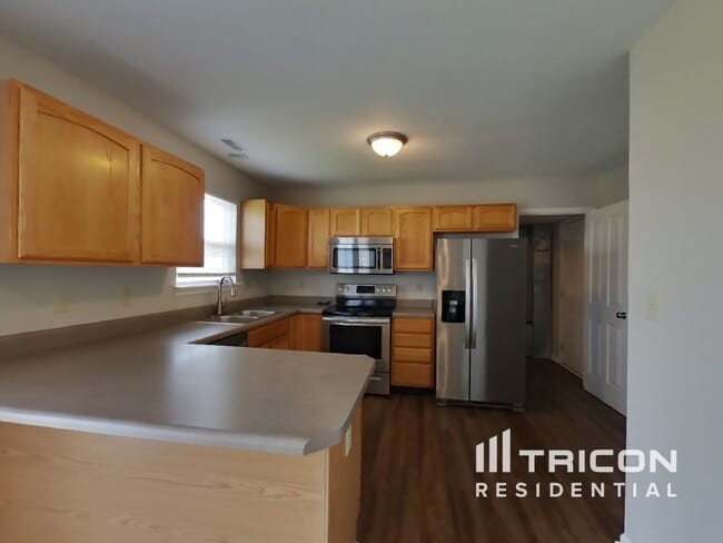 Building Photo - 9710 Treyburn Green Way