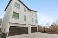 Building Photo - 1417 Kramer Ln
