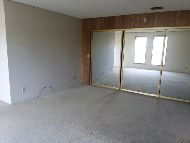 Building Photo - 2 Bedroom/2 Bath Modular Home Available Now!