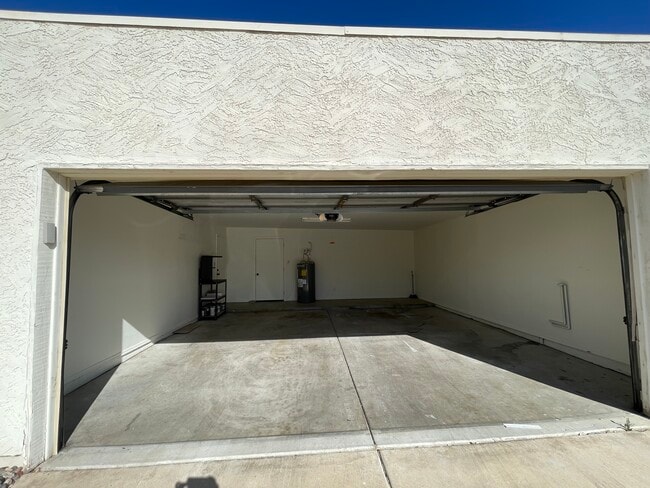 Building Photo - 13816 North 42nd Pl