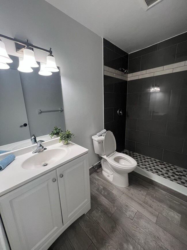 Building Photo - 1554 Citation Dr