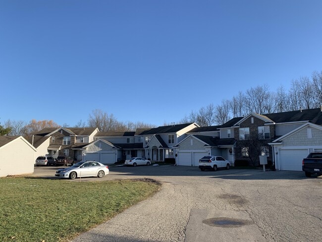 Building Photo - 8002 Green Meadow Ct