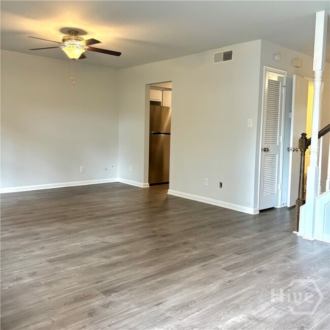 Building Photo - 455 Mall Blvd