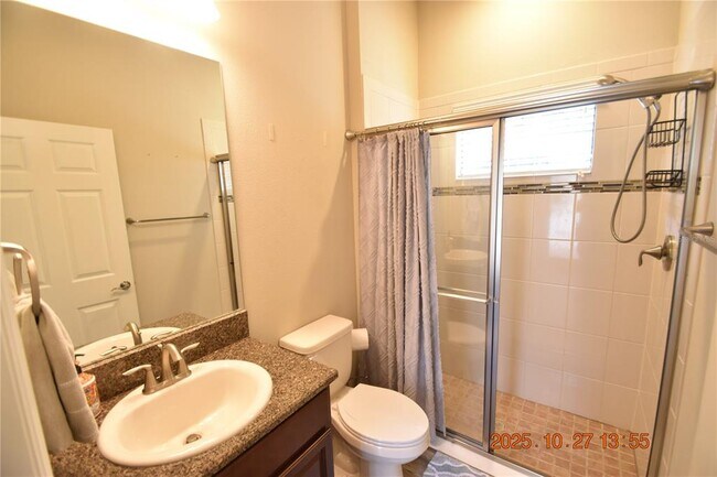 Building Photo - 13807 Moonstone Canyon Dr