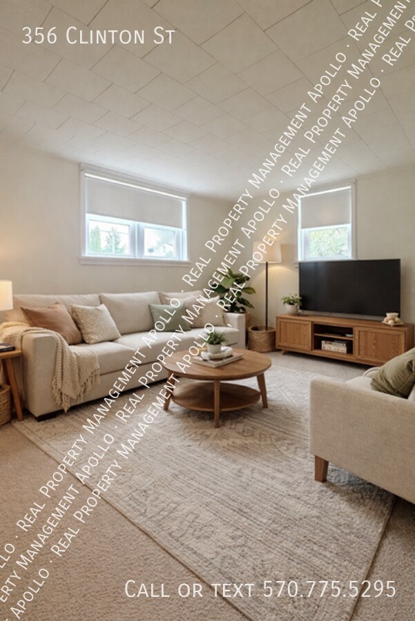 Building Photo - 356 Clinton St