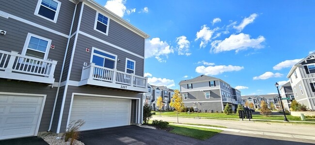 Building Photo - 2227 Glacier St