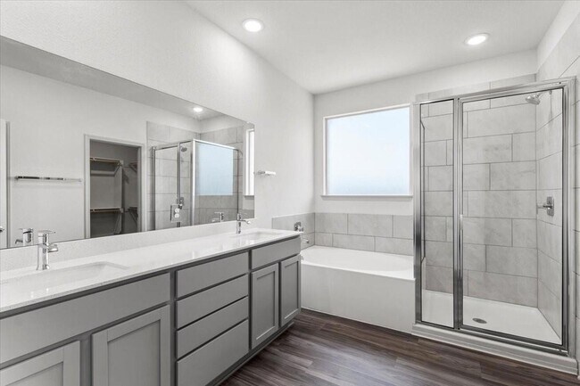 Building Photo - 18017 Nepi Dr