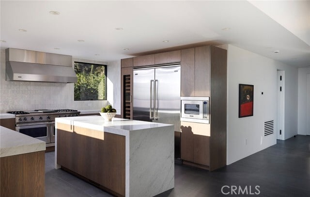 Building Photo - 9015 Alto Cedro Dr