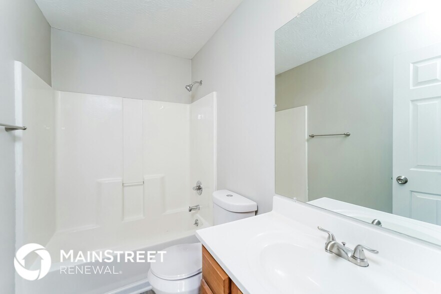 Building Photo - 6905 Wood Rd