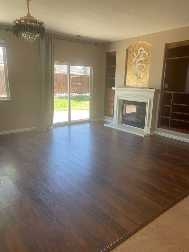 Building Photo - Beautiful Double Diamond Ranch Home For Rent