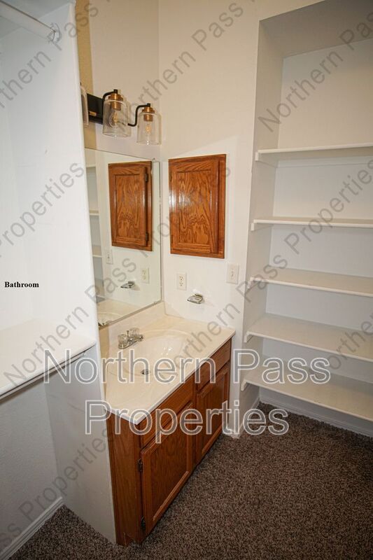 Building Photo - 12941 Tierra Salas Dr
