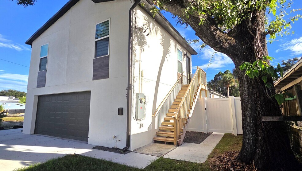 Primary Photo - 925 13th Ave S