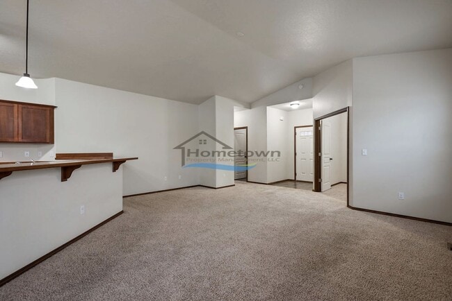 Building Photo - Stunning 3 Bedroom 2 Bath Home in The Landings!