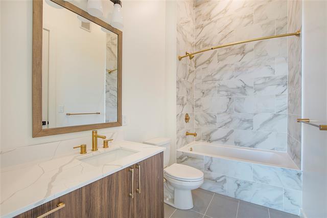 Building Photo - 2620 Maple Ave