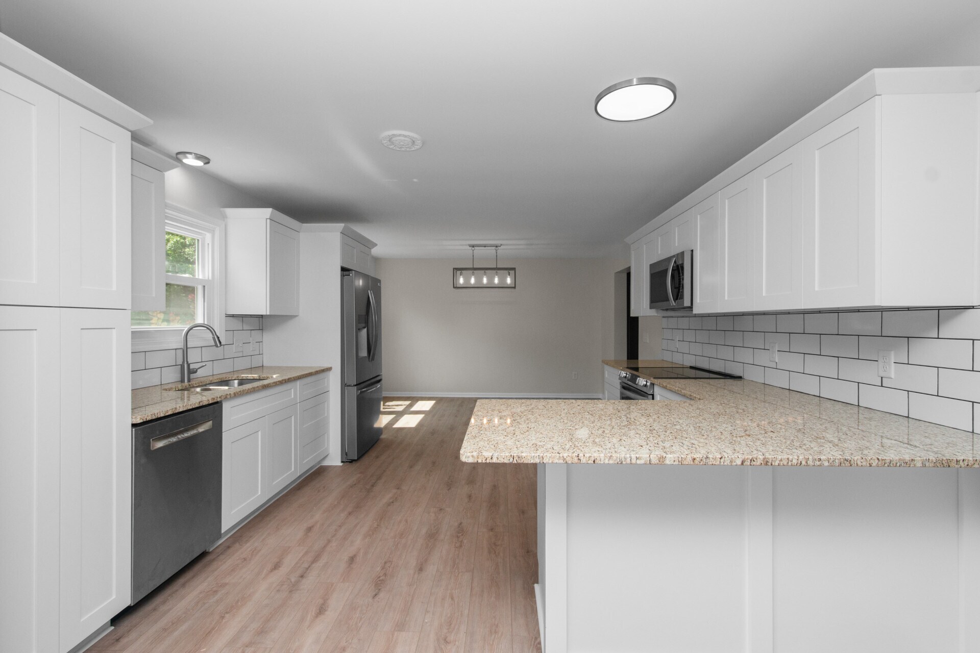 Building Photo - 1511 Fall Creek Ln