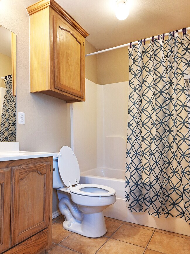 Building Photo - 2502 Cervantes Ave