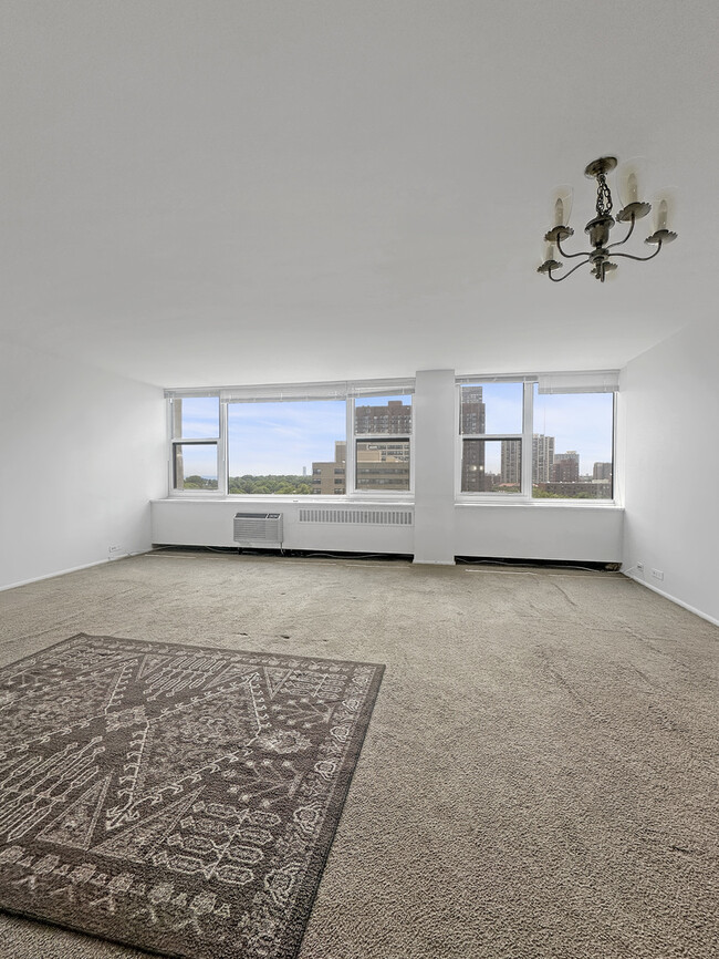 Building Photo - 4250 N Marine Dr